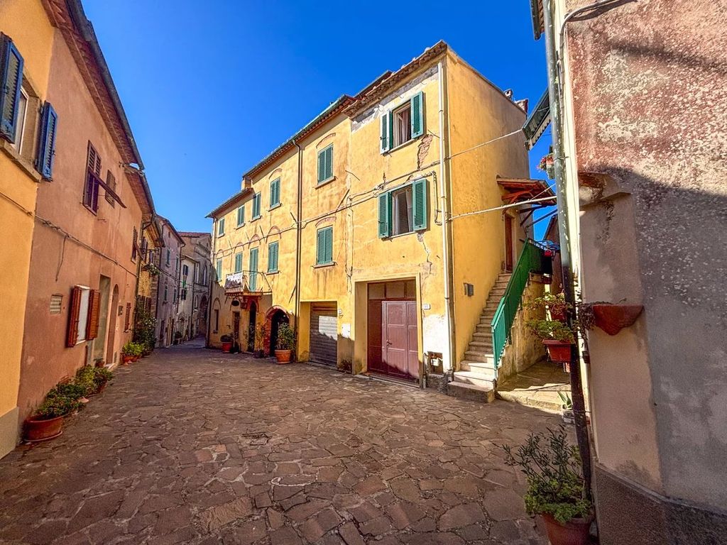 Property photo 1 of 25