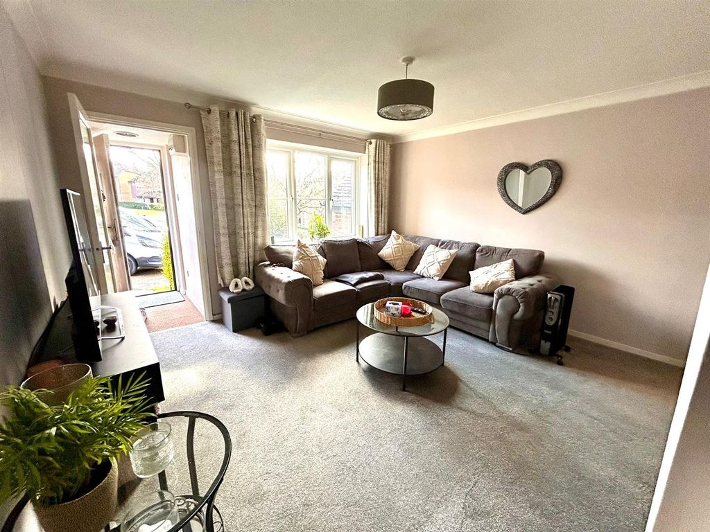 Property photo 2 of 16 5Caa7181-78A3-4Ae2-B797-Edfdc6777766.Jpg