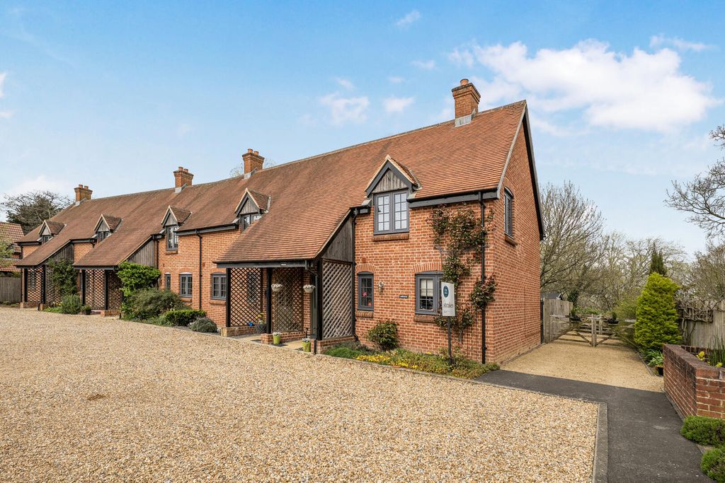 Property photo 1 of 19 Front (Exterior)