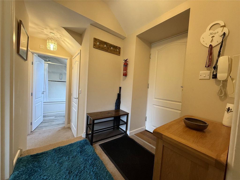 Property photo 2 of 7 Picture No. 09