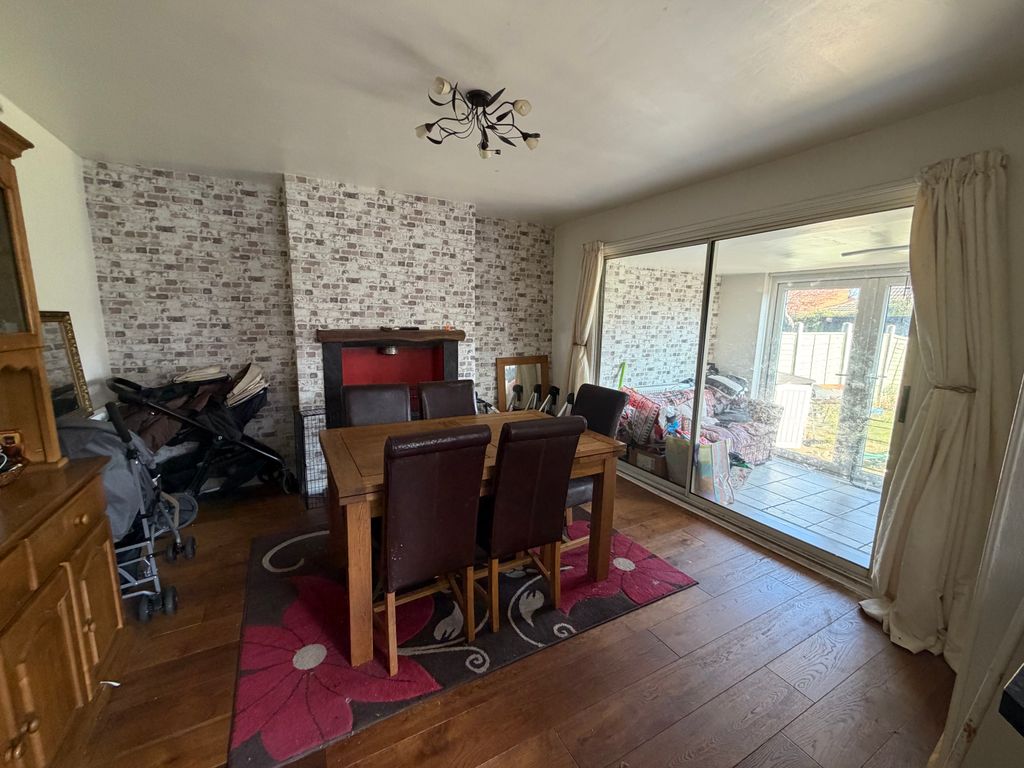 Property photo 3 of 10 Img_7770