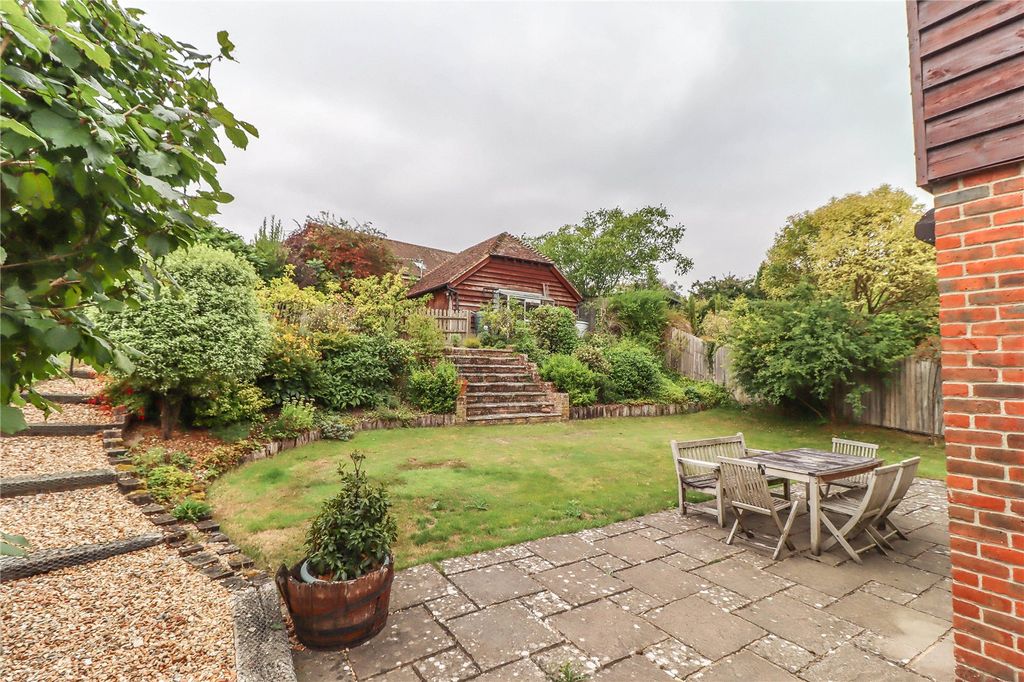 Property photo 3 of 23 Picture No. 35