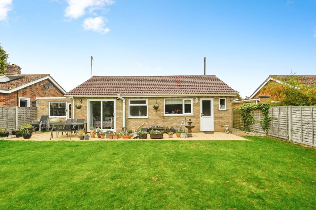 Property photo 2 of 17 Photo