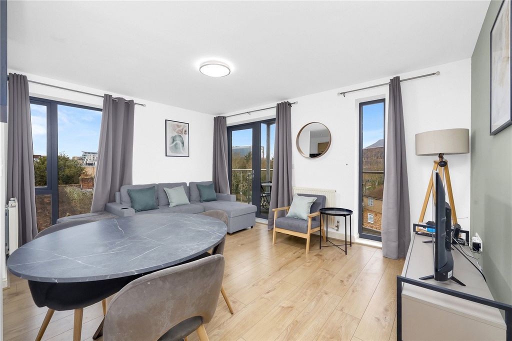 Property photo 2 of 18 Picture No. 02