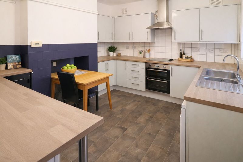 Property photo 3 of 12 Photo 3