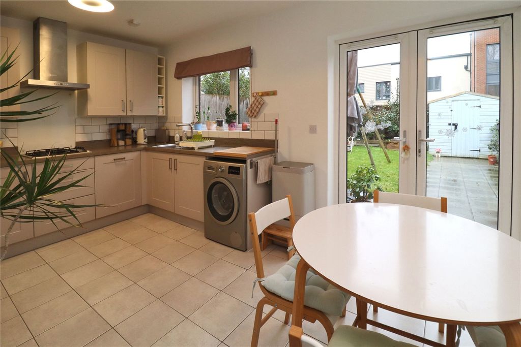 Property photo 2 of 11 Picture No. 04