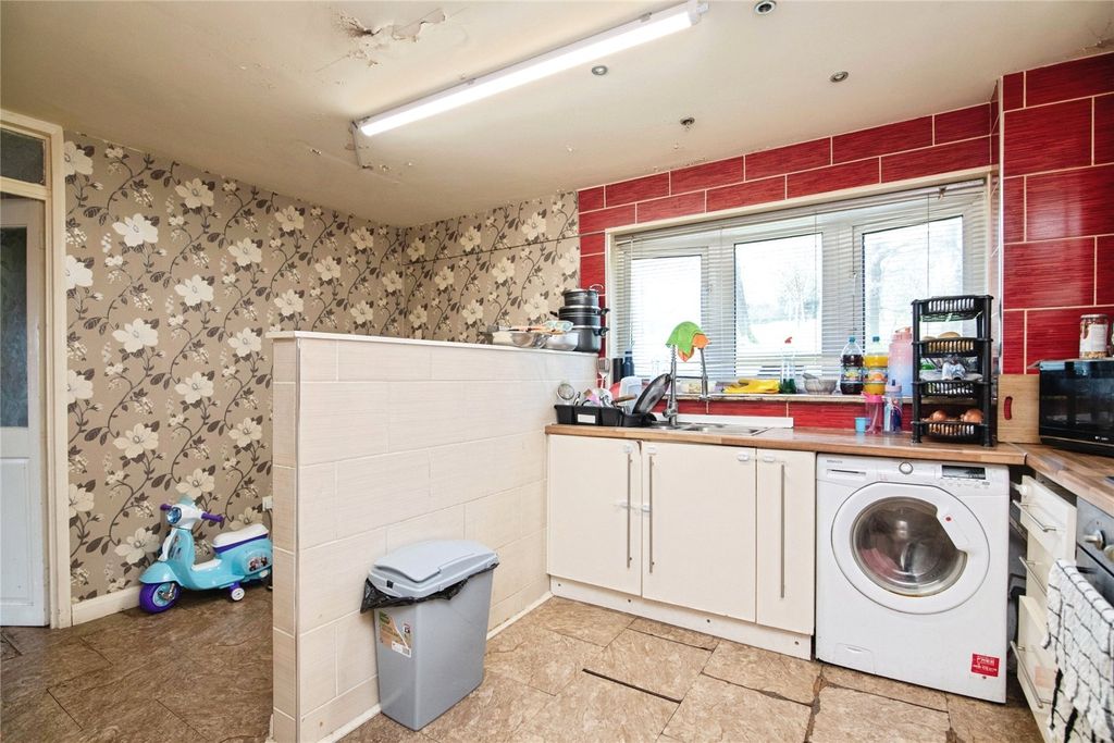 Property photo 3 of 17 Picture No. 15