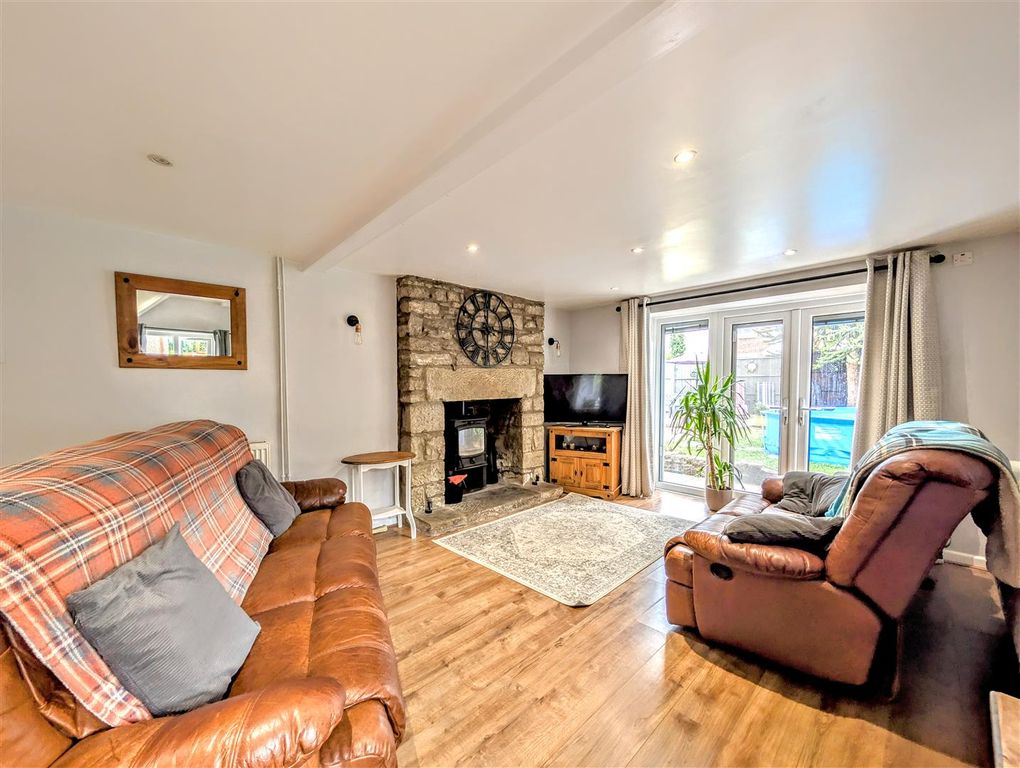 Property photo 2 of 16