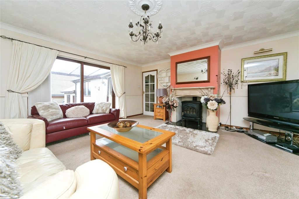 Property photo 3 of 19 Picture No. 08