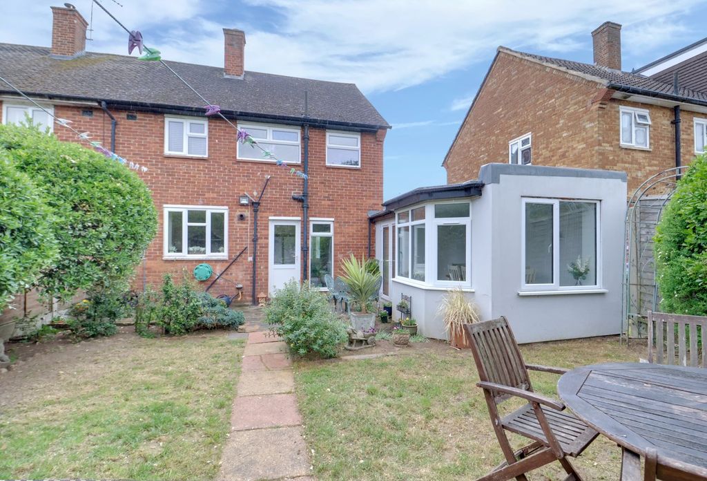 Property photo 2 of 23