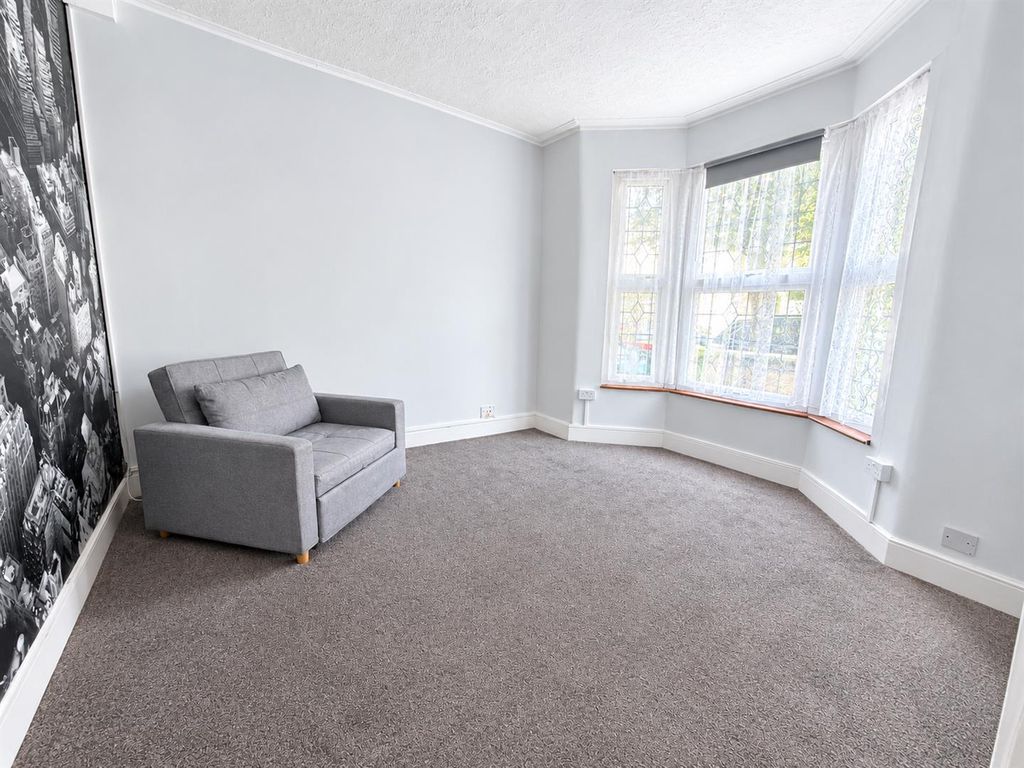 Property photo 3 of 11 3.Png