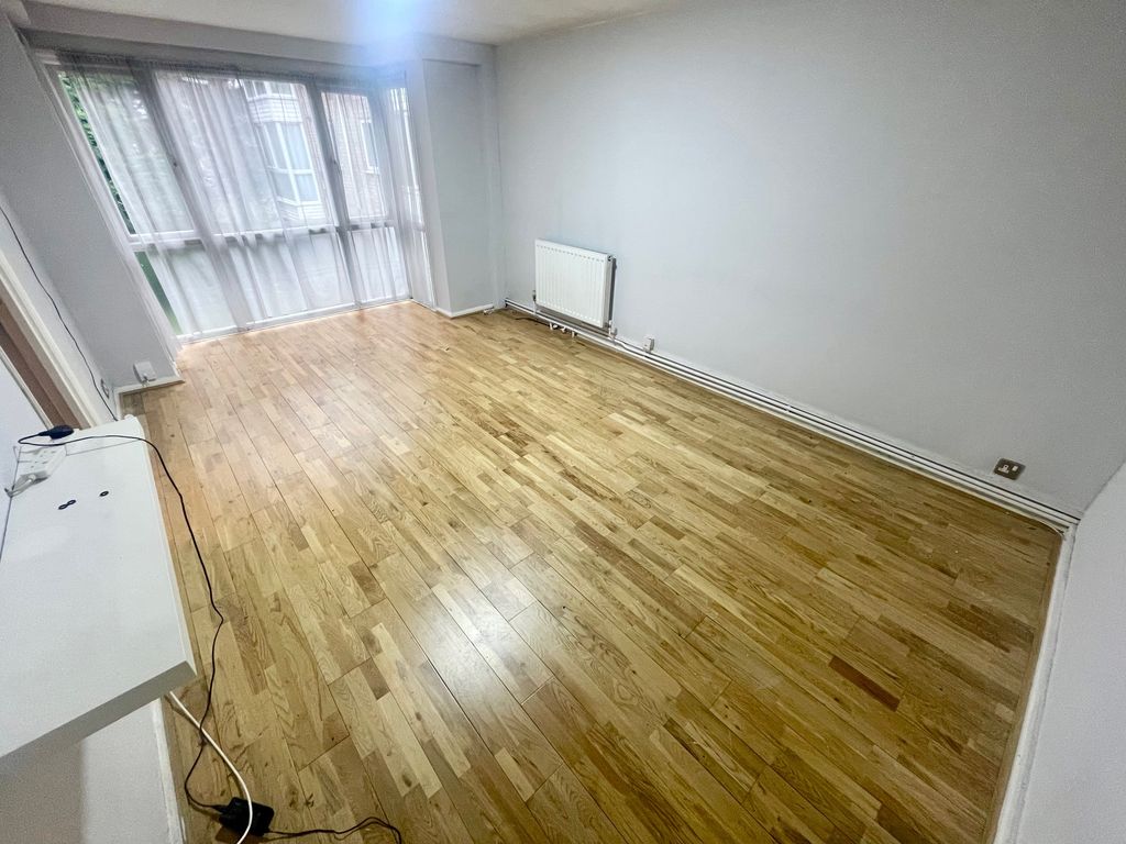 Property photo 3 of 11 Image