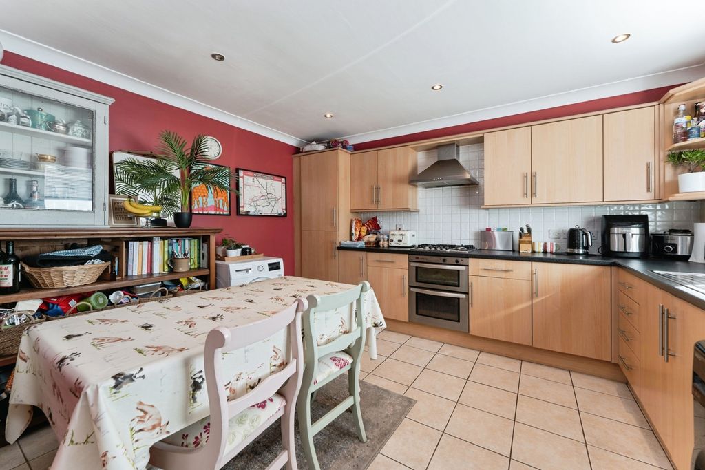 Property photo 2 of 24 Photo