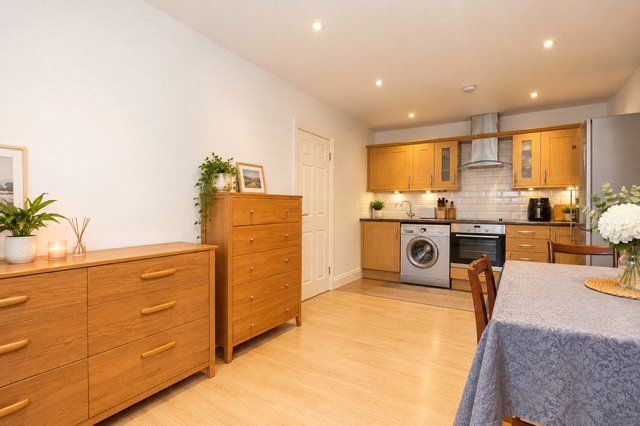 Property photo 1 of 6 Picture No. 25