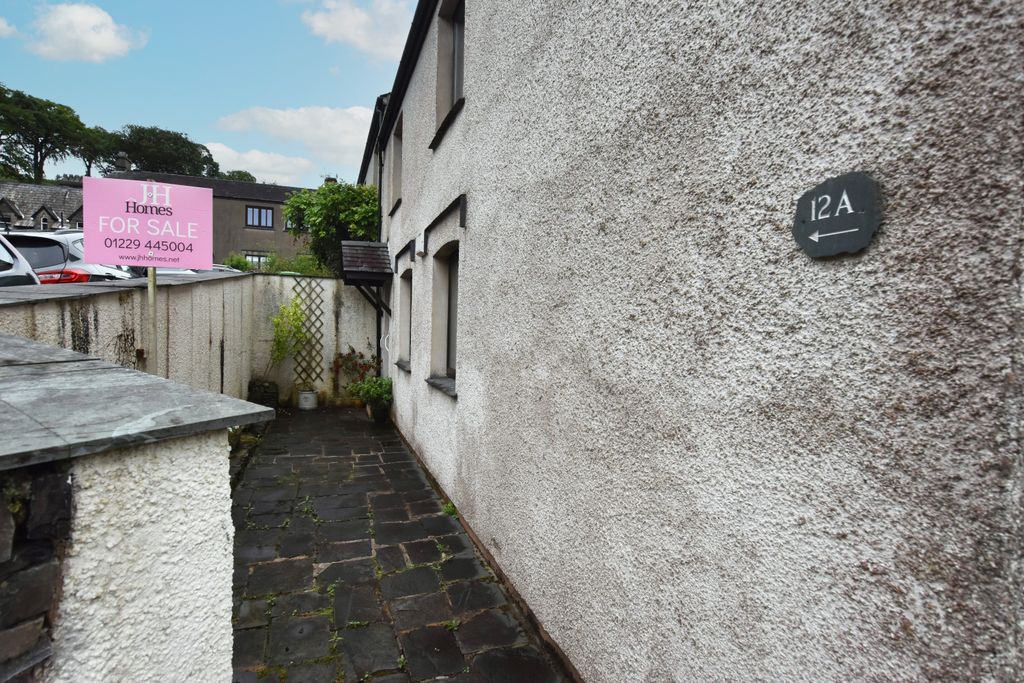 Property photo 2 of 15