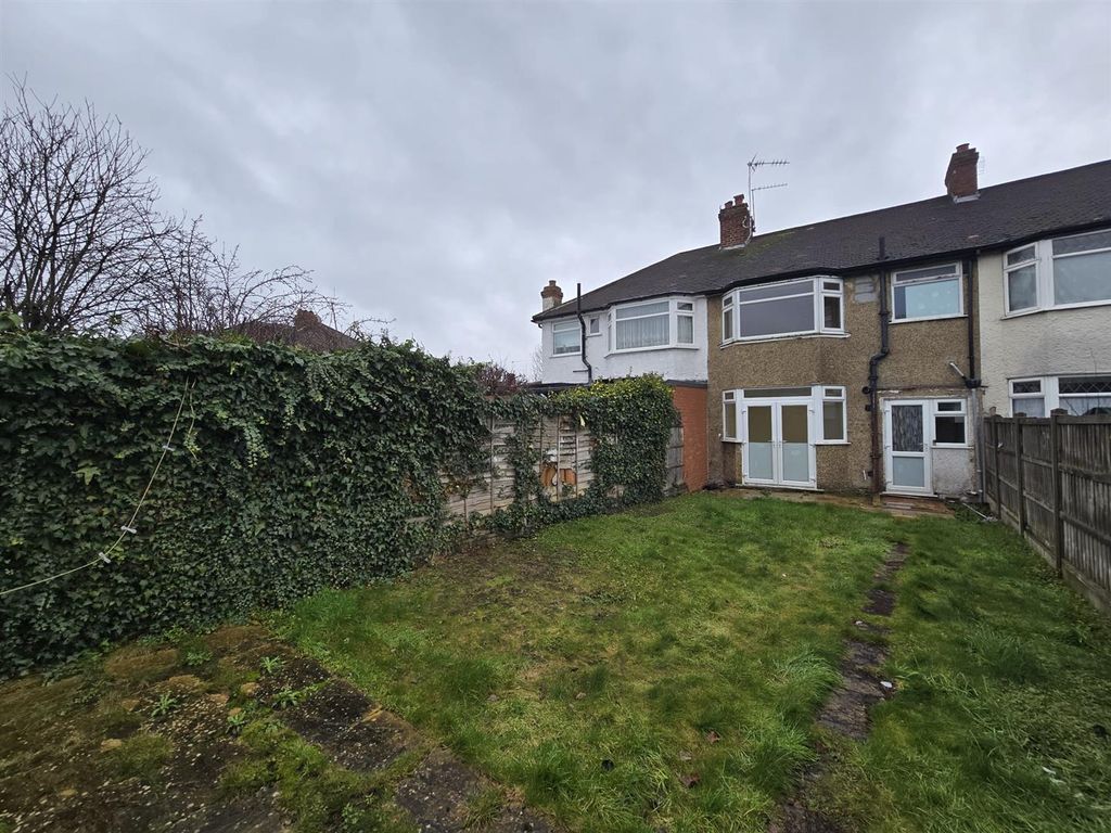 Property photo 2 of 8