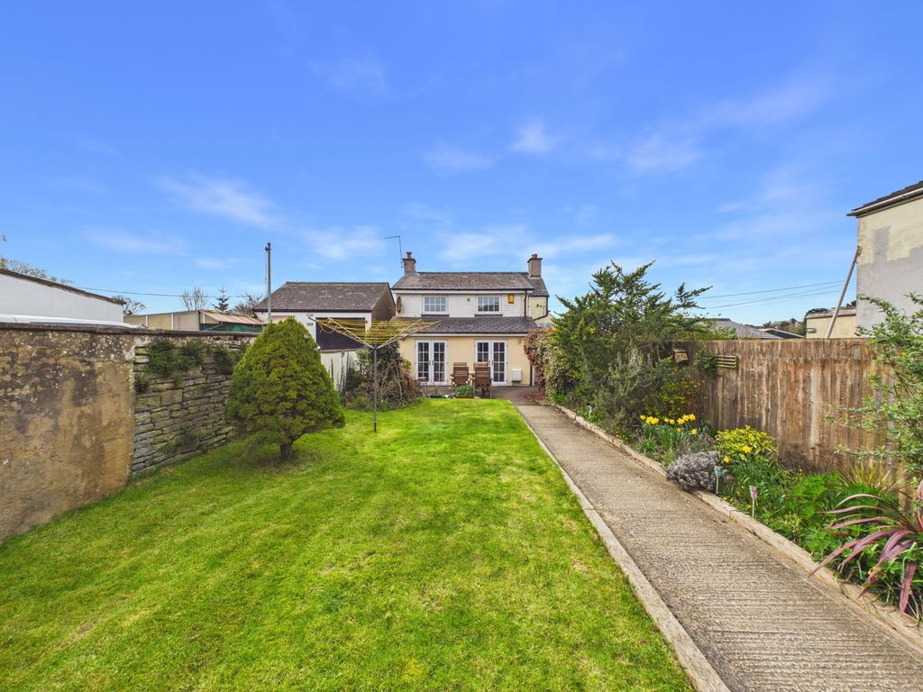 Property photo 1 of 25