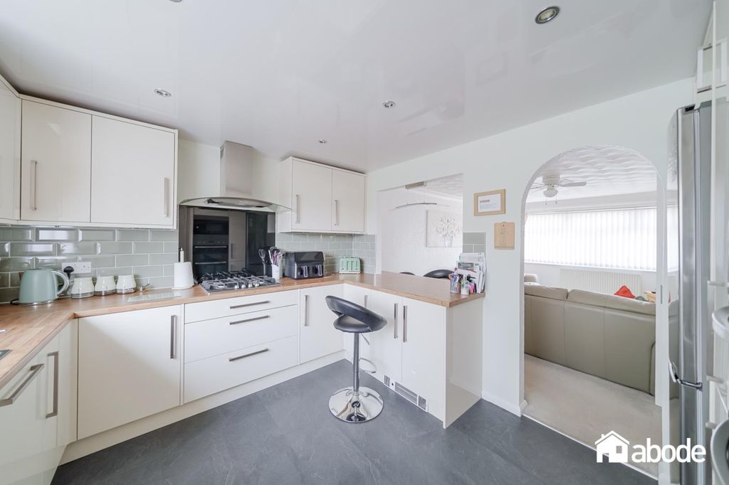 Property photo 3 of 18 Dsc04096-Hdr.Jpg
