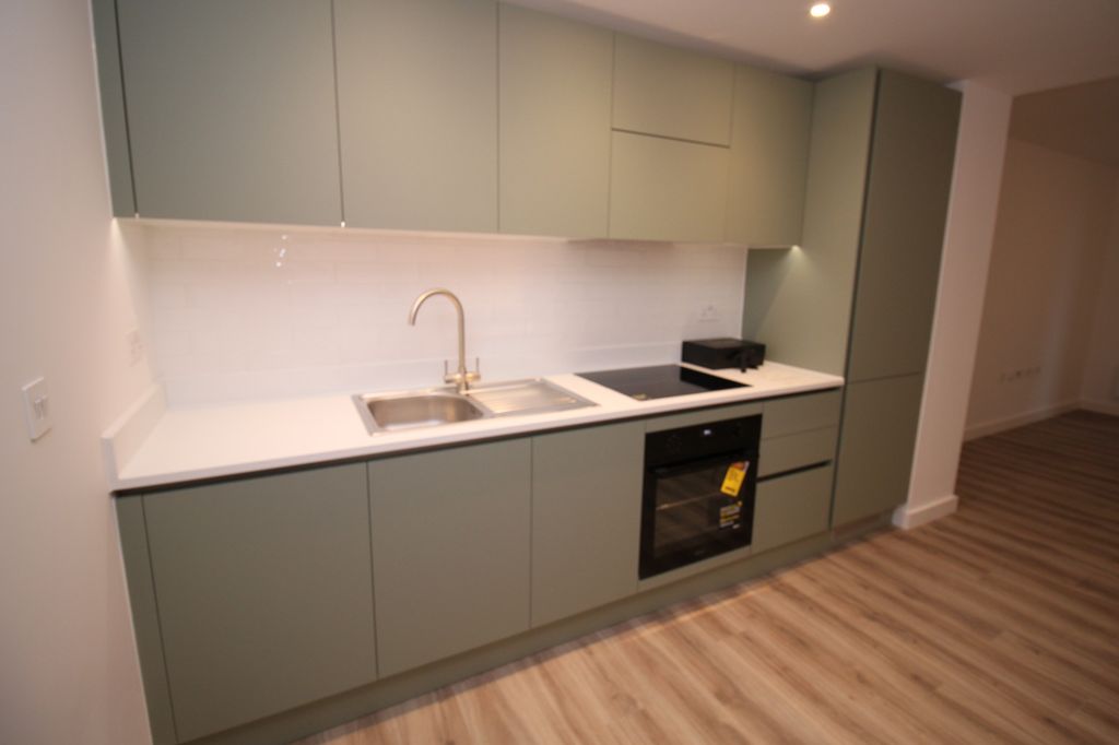 Property photo 1 of 33