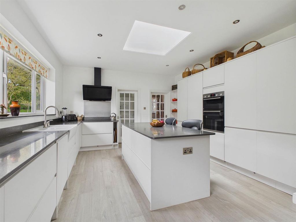 Additional image 13 of 7 bed detached house for salePeachfield Road, Malvern WR14