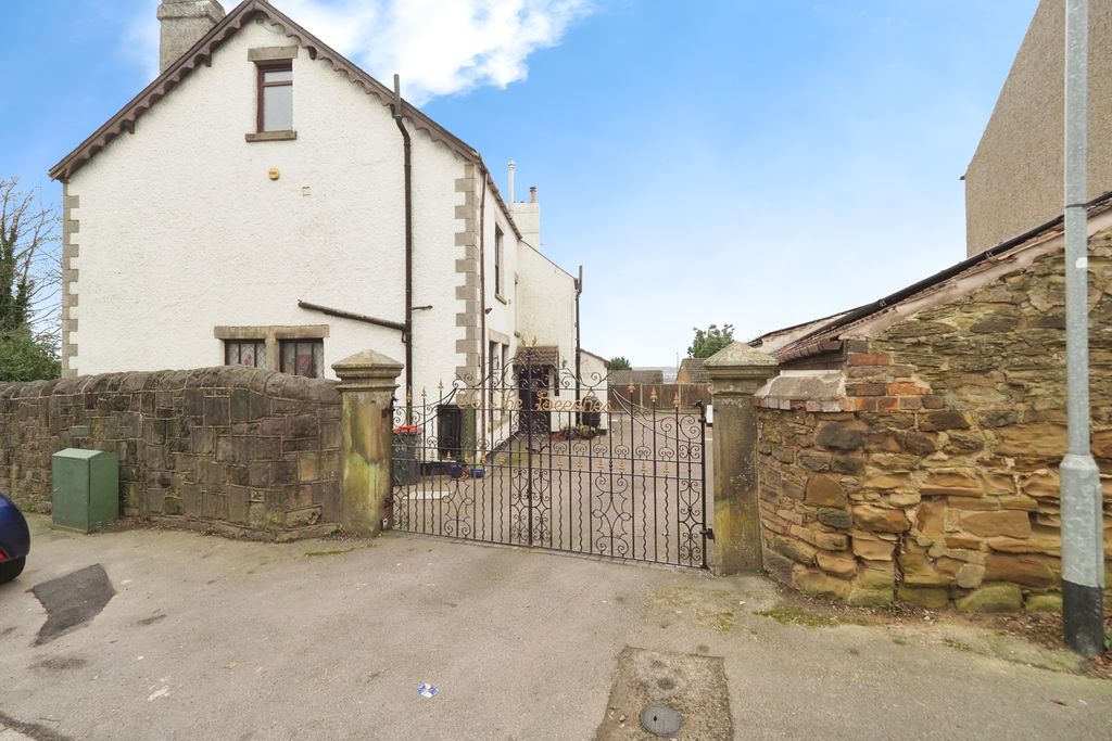 Property photo 1 of 21 Img_8045