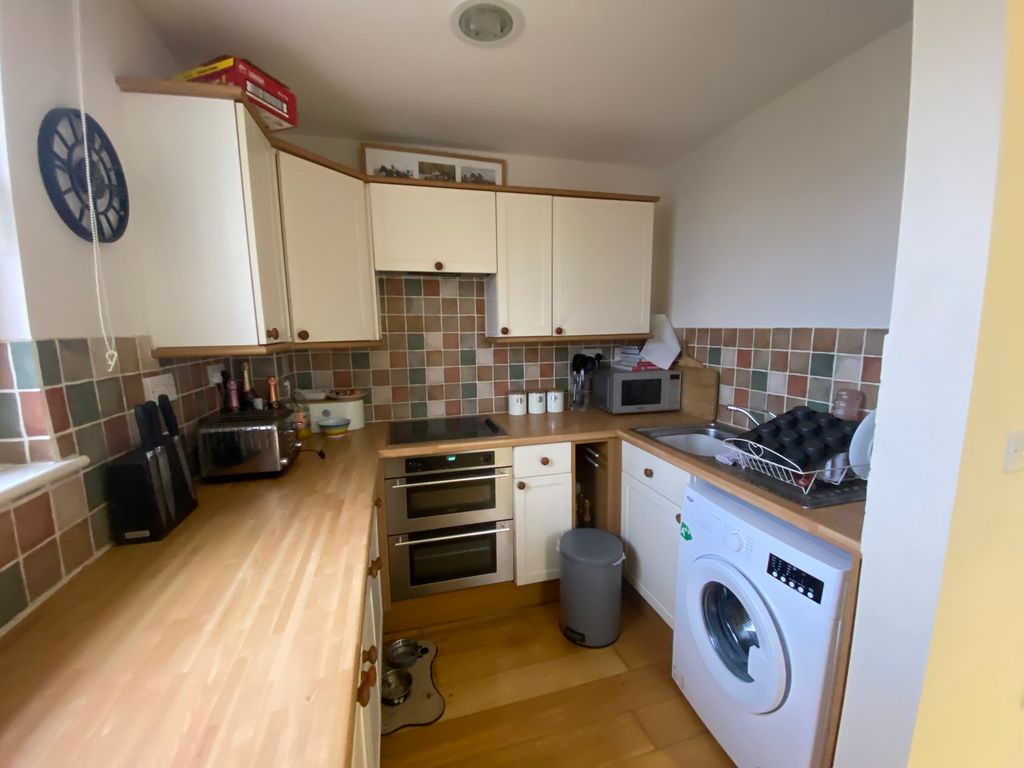 Property photo 2 of 7 Bedroom