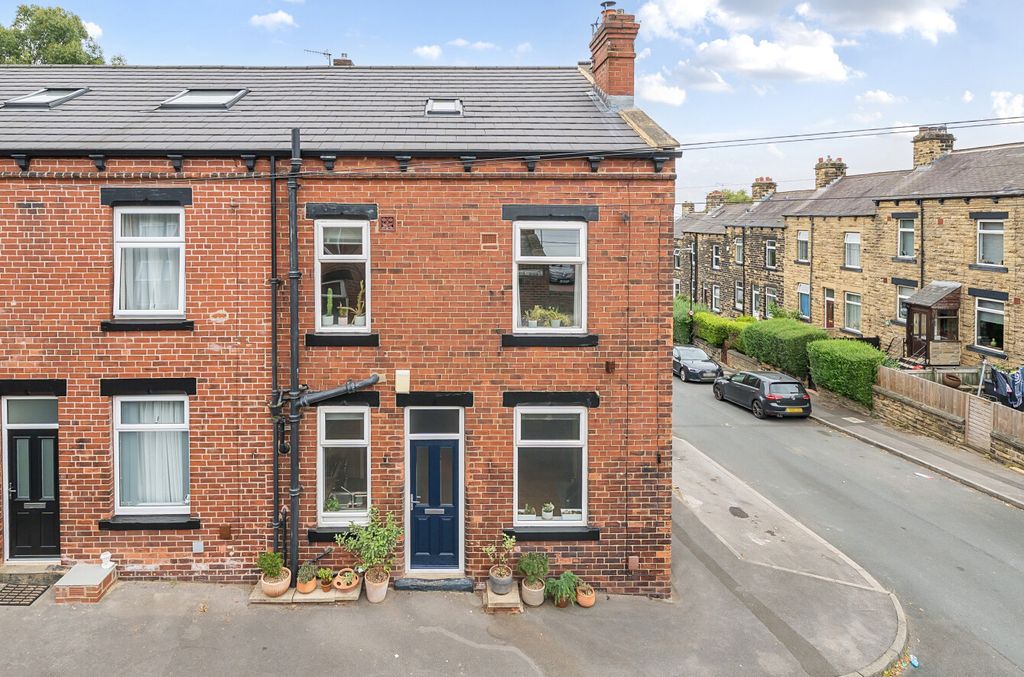 Property photo 1 of 14 1-1321716-1-68A43...