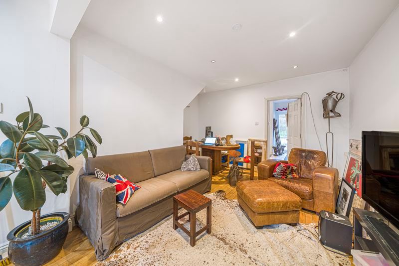 Property photo 3 of 12 Photo 3