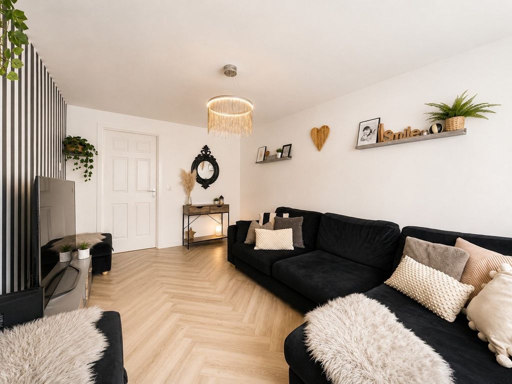 Additional image 3 of 3 bed detached house for sale93 Dalwhamie Street, Kinross KY13