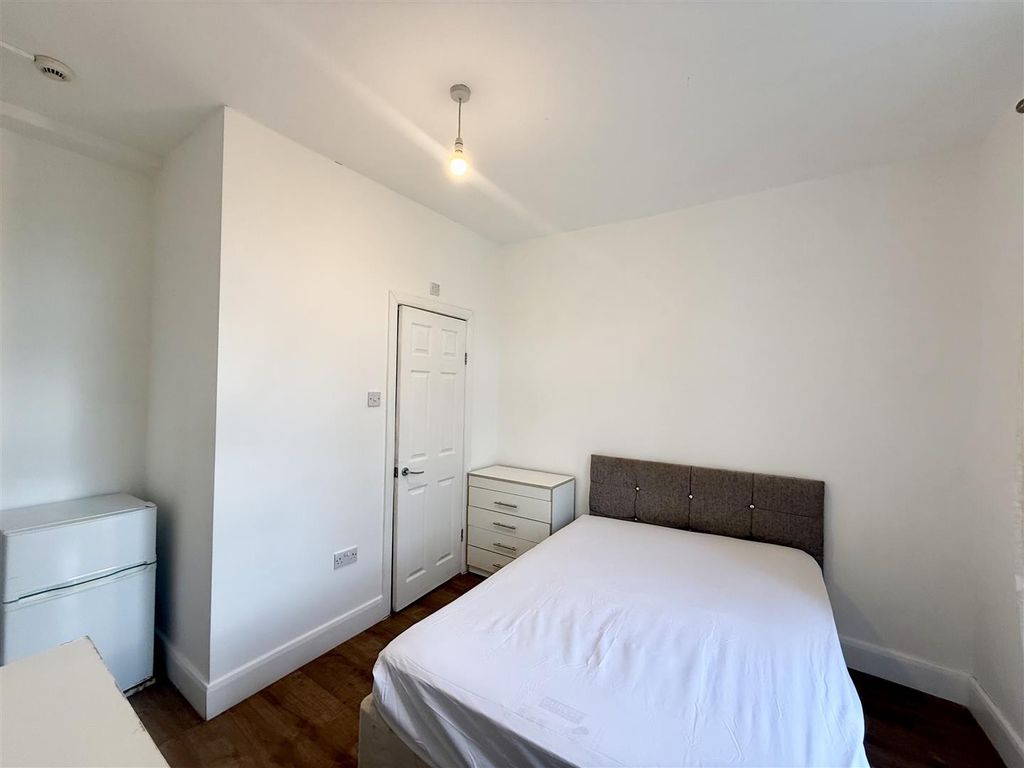 Property photo 2 of 8 Img_2500.Jpeg