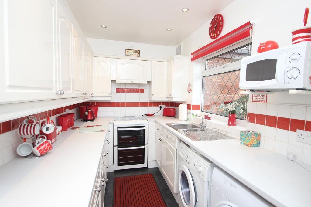 Property photo 2 of 9 0 General