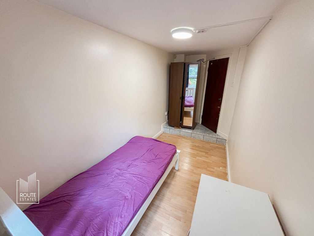 Property photo 1 of 5 Photo 2