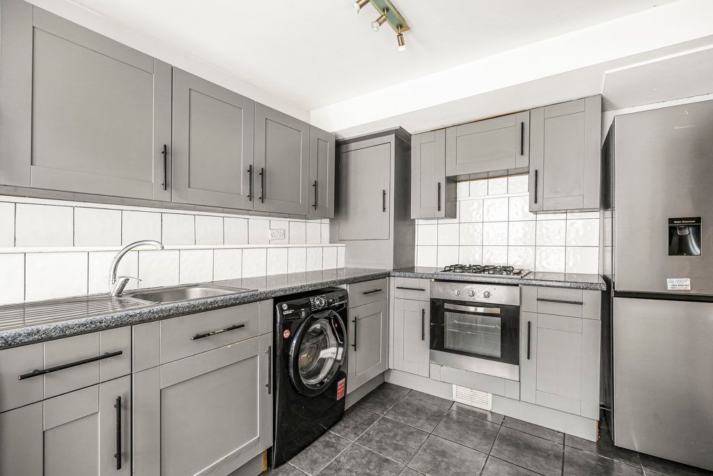 Property photo 3 of 15 Kitchen