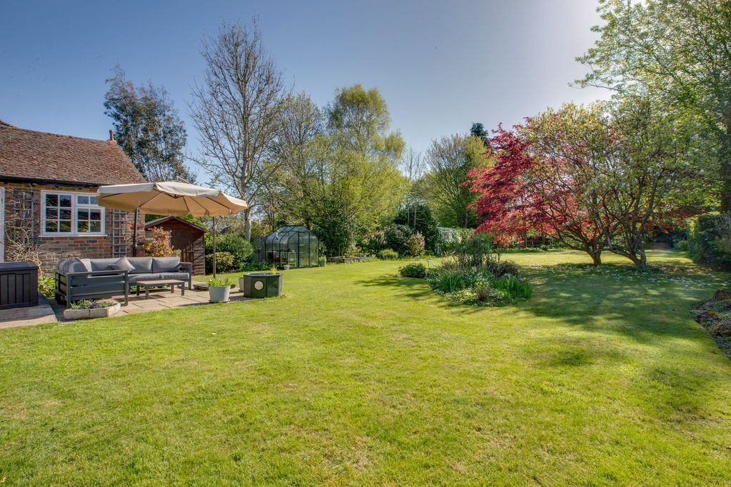 Property photo 2 of 19