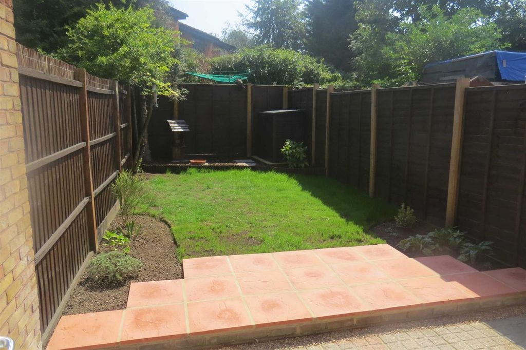 Property photo 2 of 9