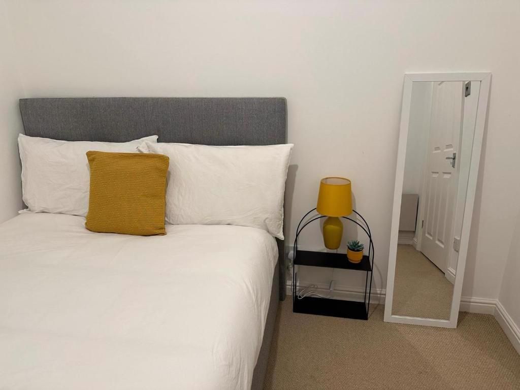 Property photo 2 of 24