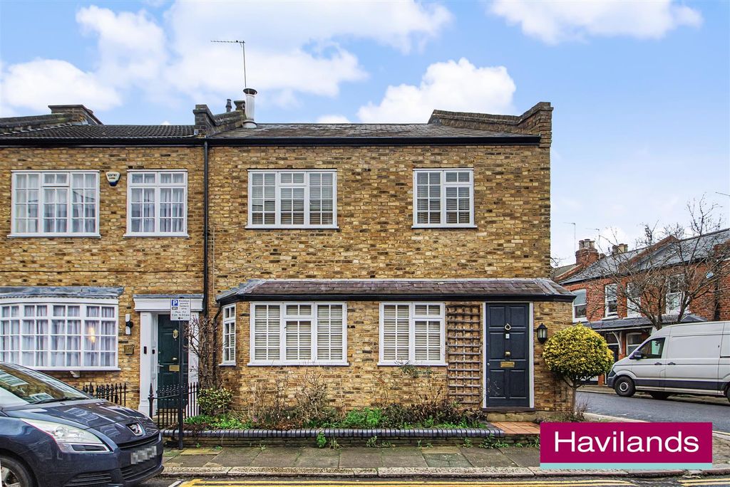 Property photo 1 of 22 19 Wilson Street N21 1Bp-19.Jpg