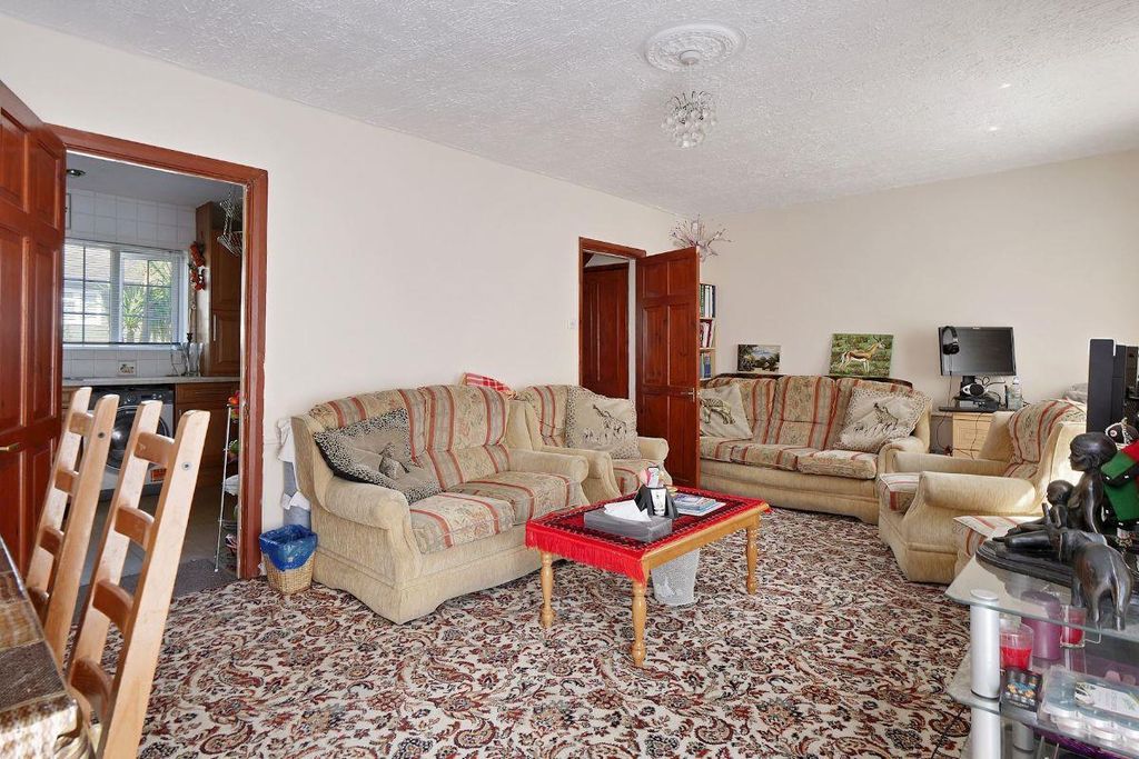 Property photo 3 of 15