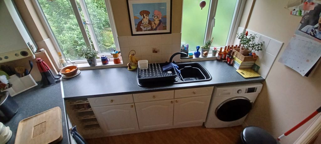 Property photo 3 of 5