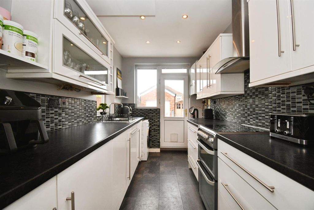 Property photo 3 of 22 2c54Daaf-U 20 2824 29.Jpg