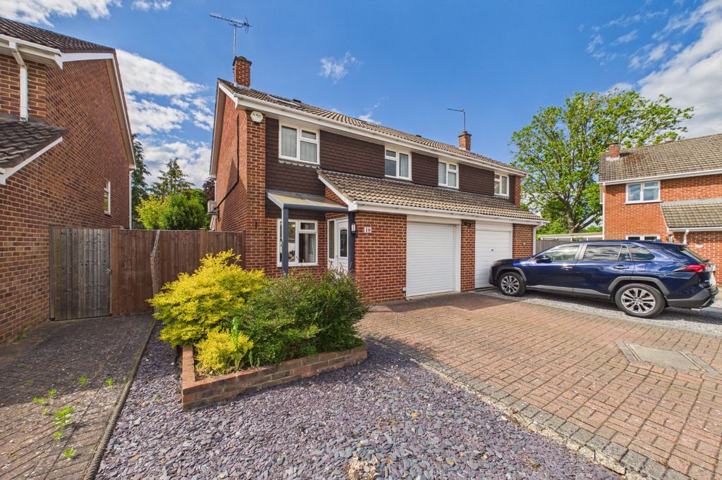 Property photo 1 of 17 Picture No. 03