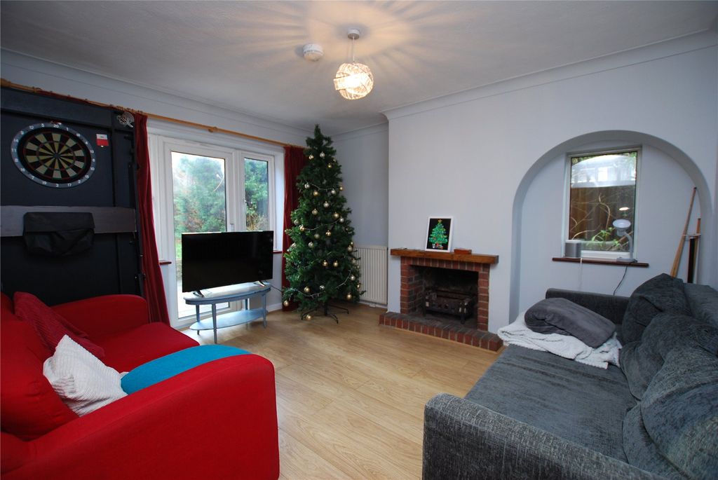 Property photo 2 of 13 Picture No. 16