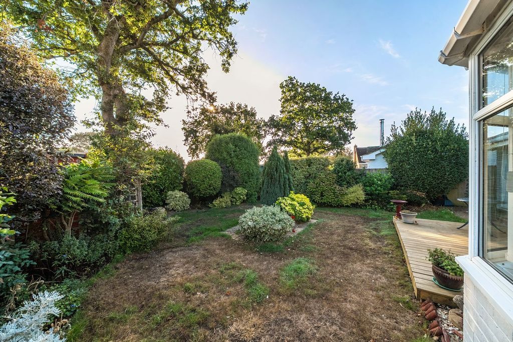 Property photo 2 of 16