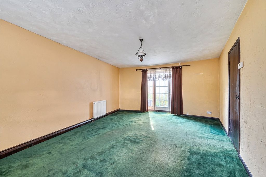 Property photo 2 of 7 Picture No. 23