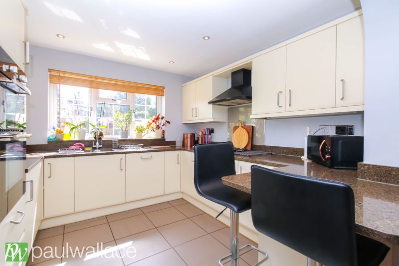 Property photo 3 of 19 Kitchen / Breakfast