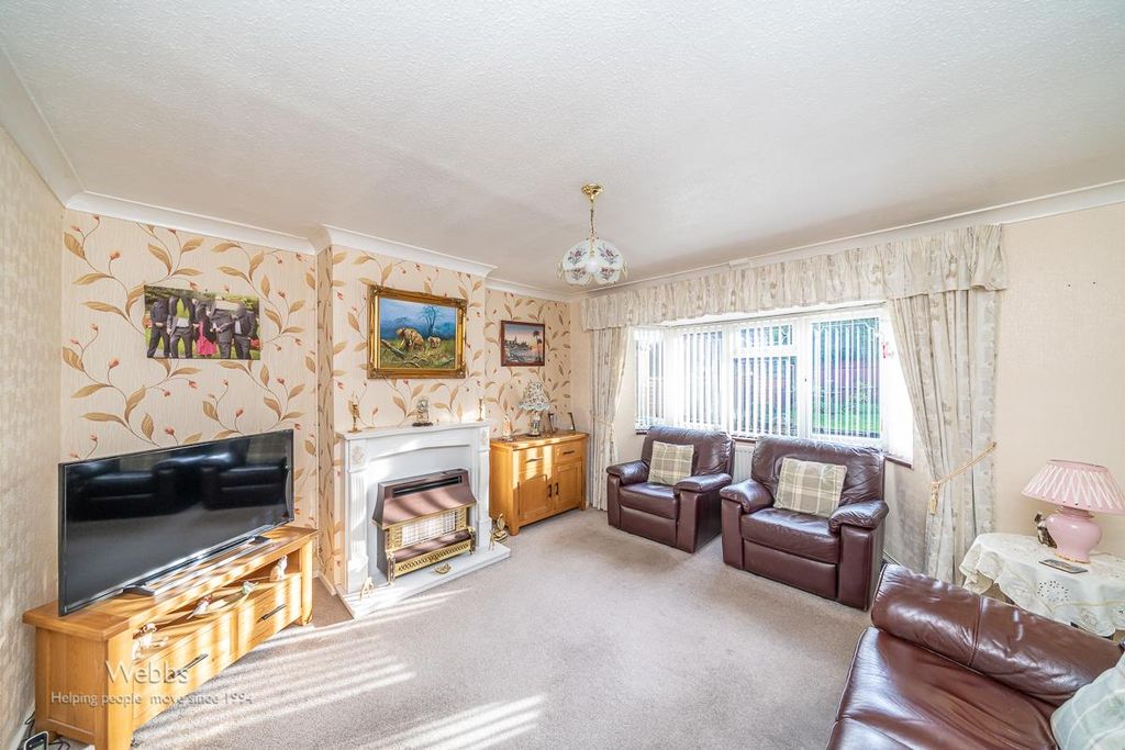 Property photo 2 of 24 Â© Webbs Estate Agents Â© (70 Of 158).Jpg