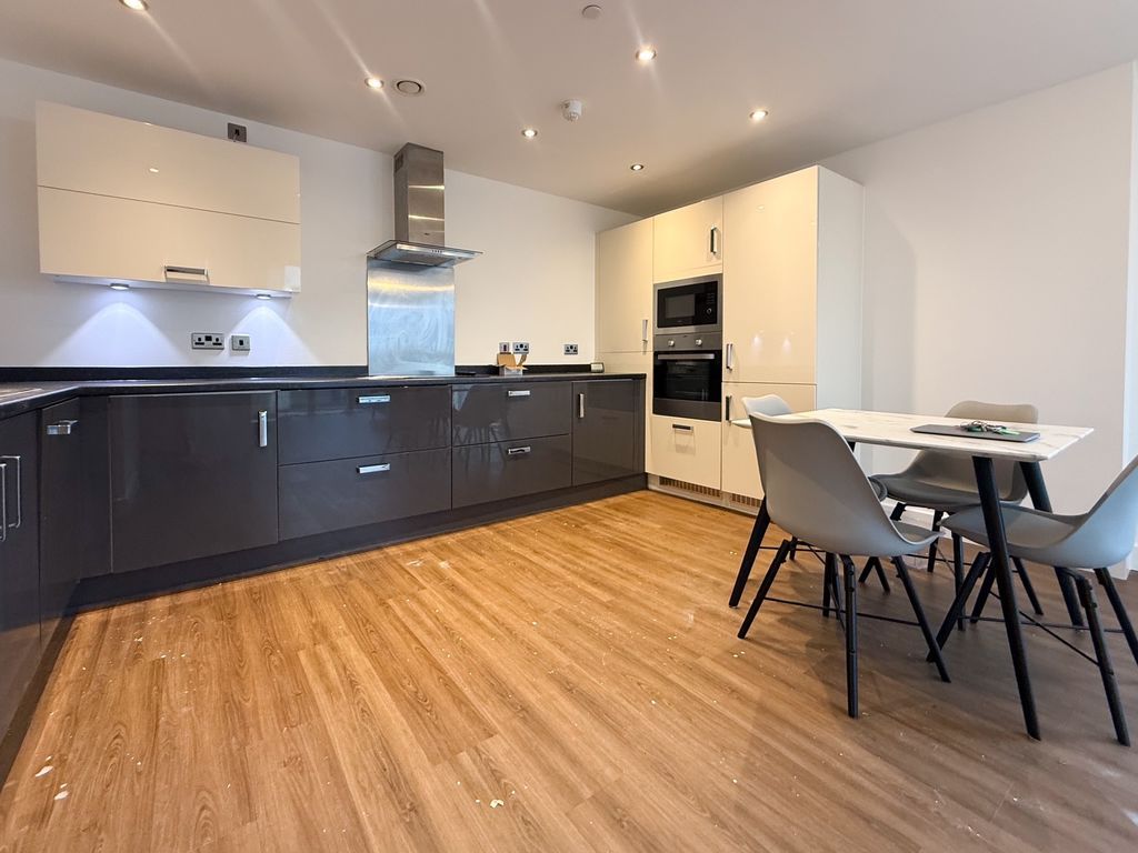 Property photo 2 of 8 Photo 6