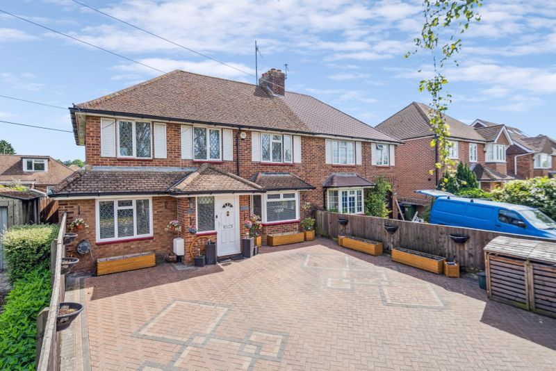 Property photo 1 of 12 Photo 12