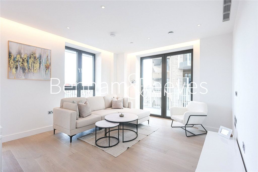 Property photo 3 of 13 Picture No. 01