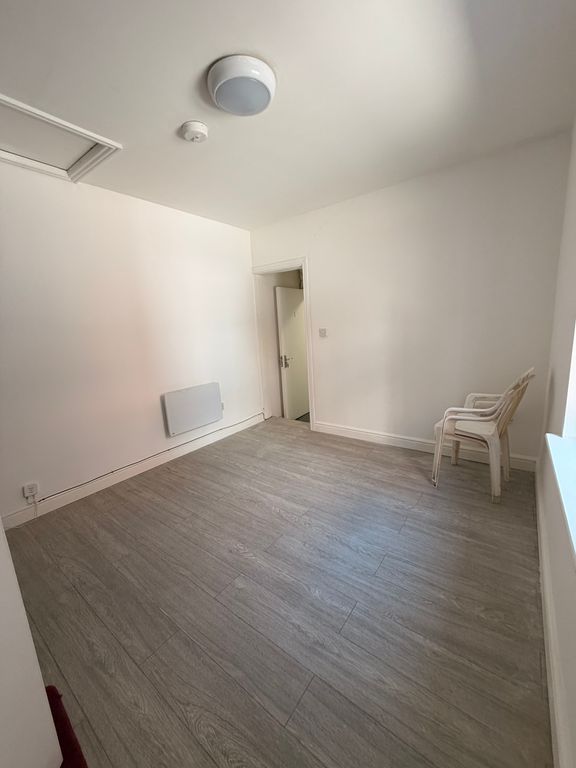 Property photo 2 of 4